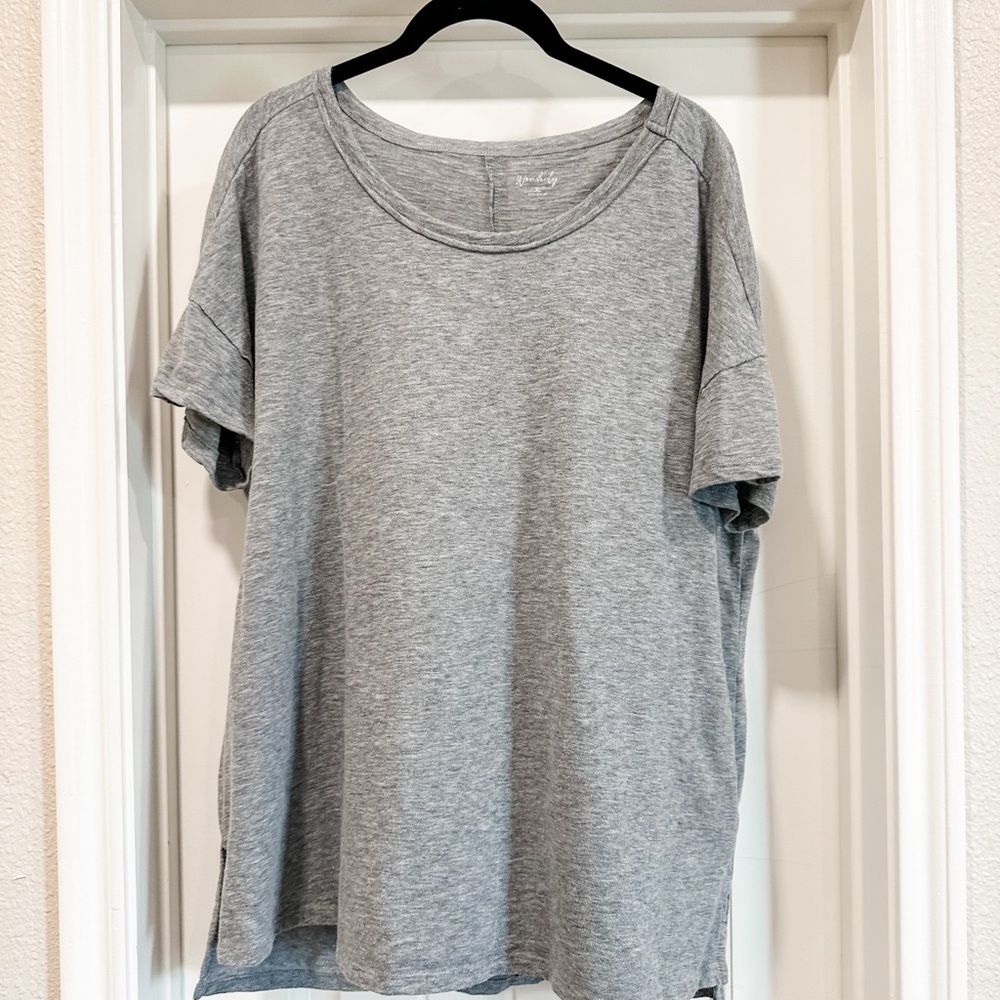 Wonderly Women’s Grey Tee Shirt, Size XL